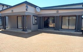 R&R Guest House